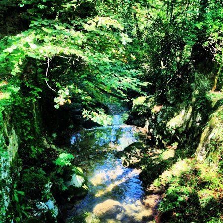 Cueva del Santuario de la Madre de Dios de Lourdes